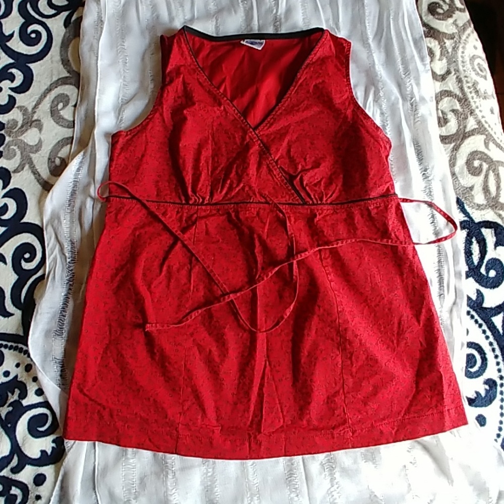 Maternity 🤰 sleeveless top